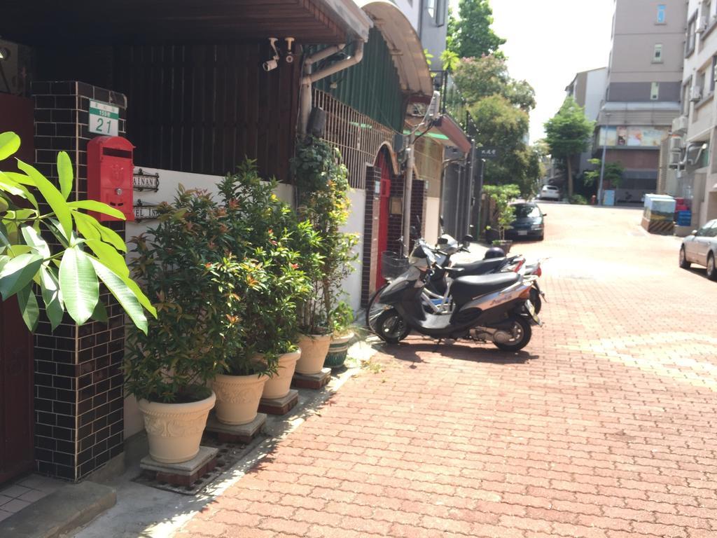 Tainan Travel Inn - Chenggong Univ. Exterior photo