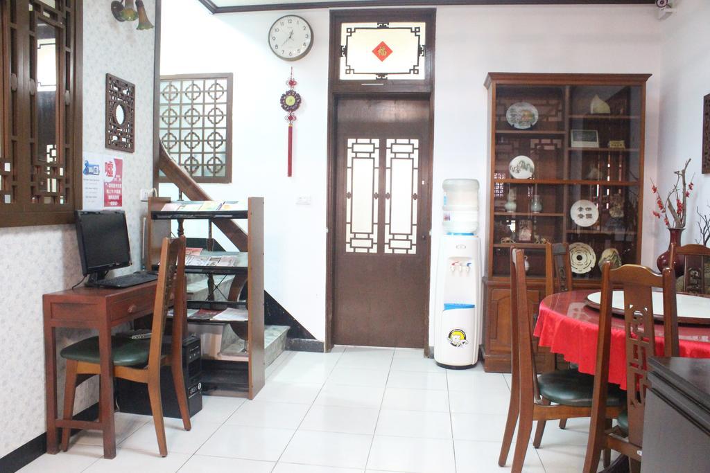 Tainan Travel Inn - Chenggong Univ. Exterior photo